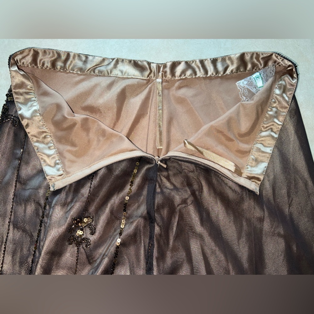 Gorgeous Gatsby style lace and satin tan gold slip skirt w/ sequin overlay. Y2K - Picture 9 of 16